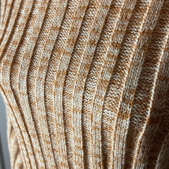 NWT- BlankNYC- Cozy Crew Neck Sweater - oversized for an XS Premium Quality - Picture 4 of 13